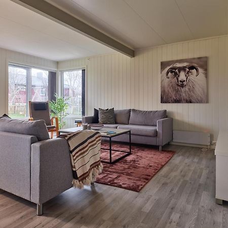 Perfekt Base For Det Meste! Leknes Ngoại thất bức ảnh
